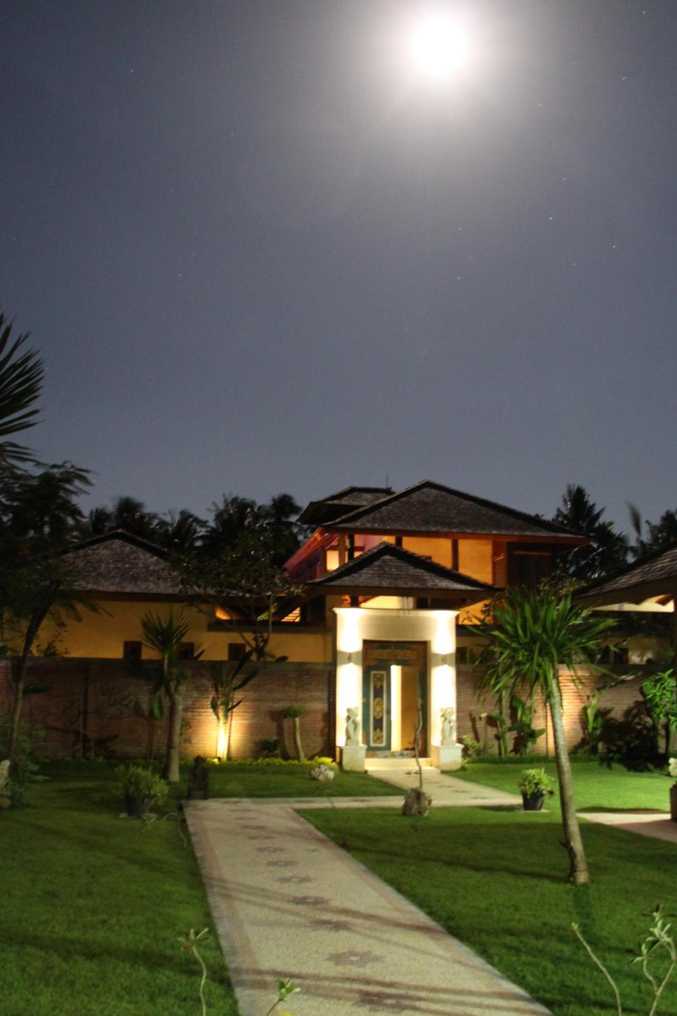 Villa Rumah Isah Candidasa Extérieur photo